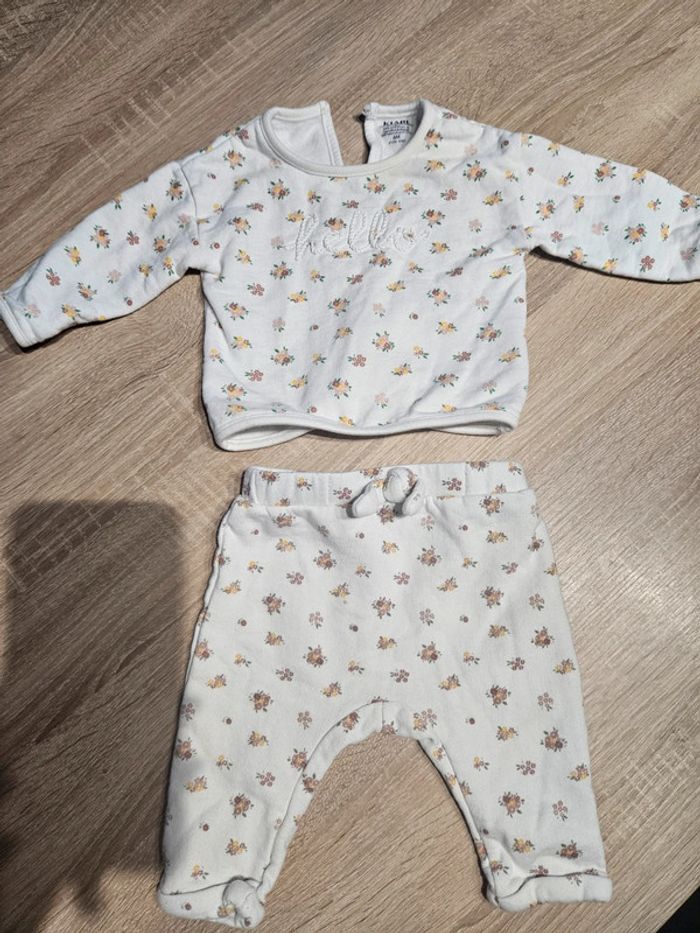 Ensemble bb fleurs 6 mois