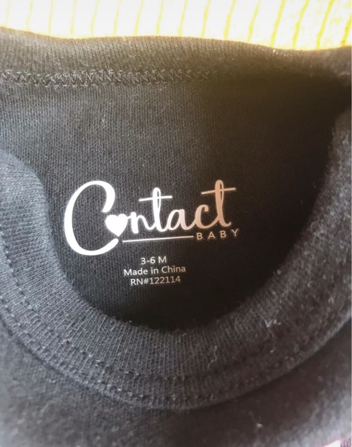 Lot bodies contact baby fille 3-6 mois - photo numéro 9