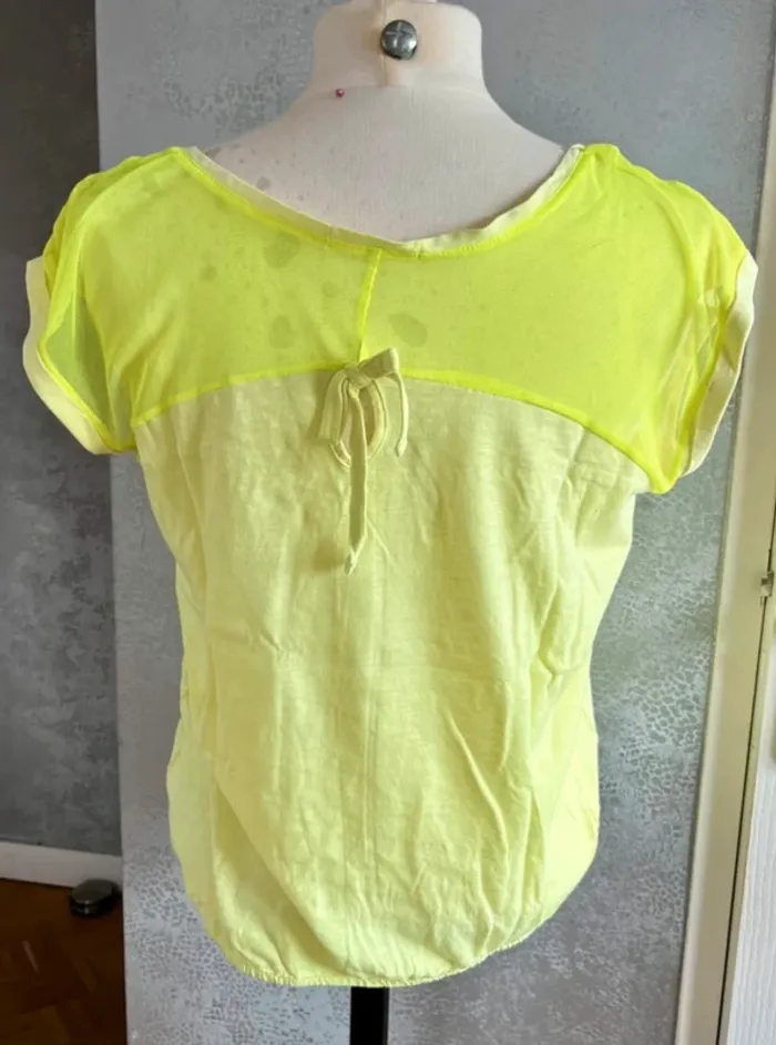 Tee-shirt jaune fluo - photo numéro 2