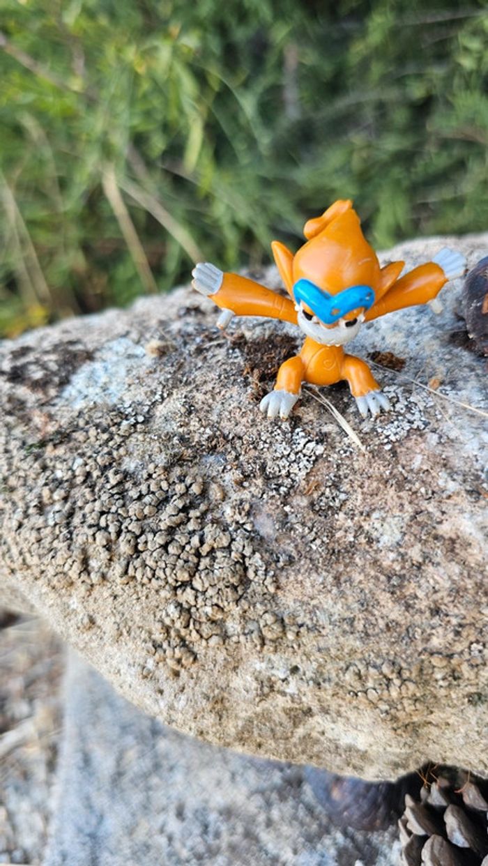 Super figurine Pokemon chimpenfeu - photo numéro 2