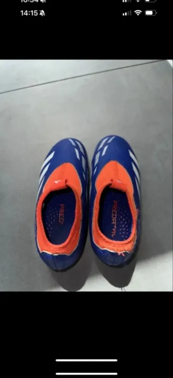 Chaussure de foot enfant t30 tres bonne etat