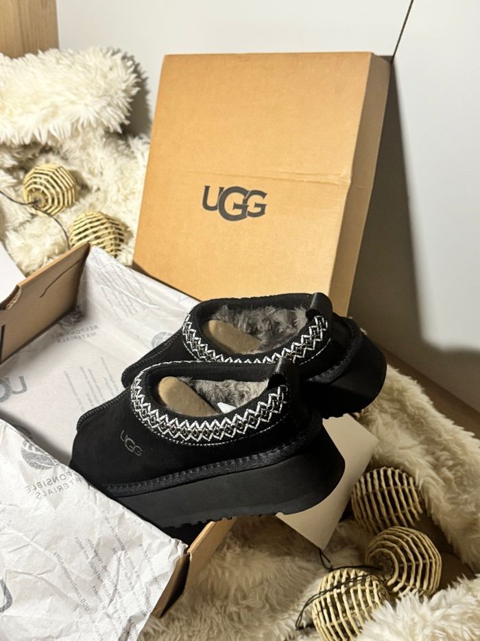 Ugg plateforme Taz 2 - photo numéro 2