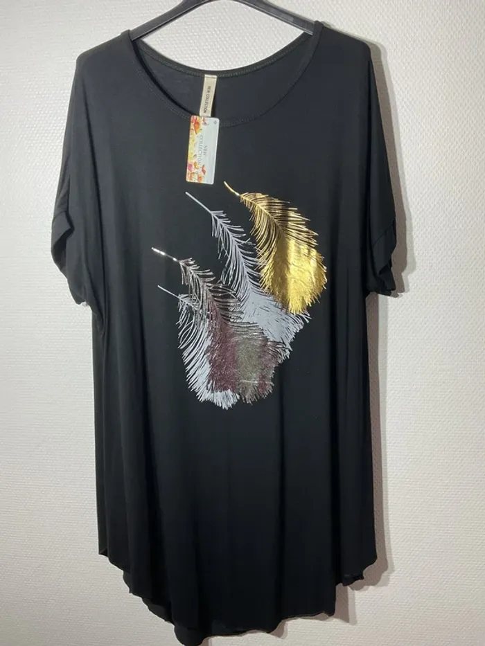 T-shirt « plumes » femme taille unique (38-46)- rz fashion - neuf avec étiquette