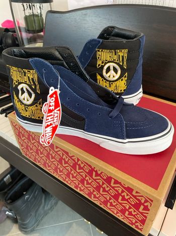 Vans  sk8hi montantes en daim bleu taille  38,5