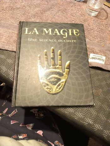 Livre la magie une science occulte