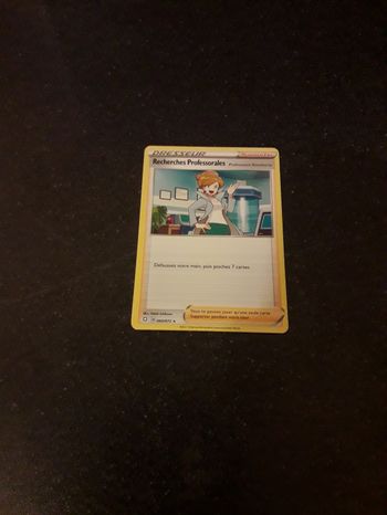 Recherches professorales carte Pokémon neuve