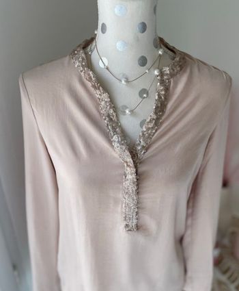 Blouse manche longue satiné col sequins 36