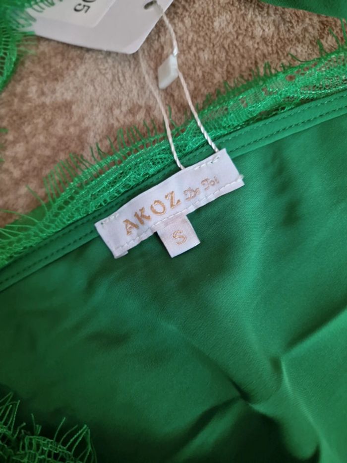 Robe decollete dans le dos - photo numéro 5