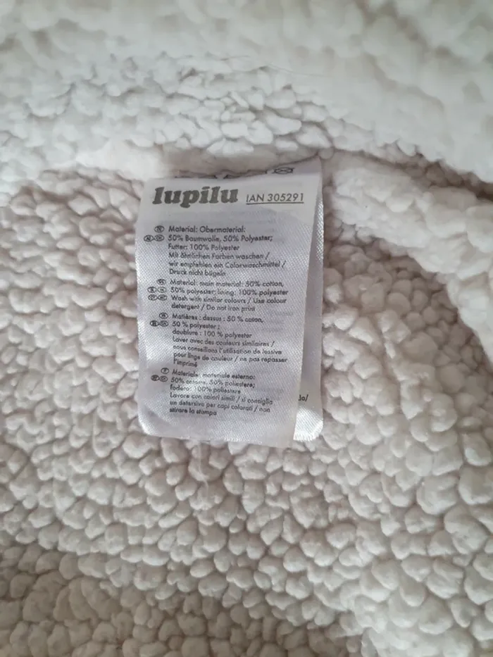 Veste chaude à capuche 110 / 116. - photo numéro 6