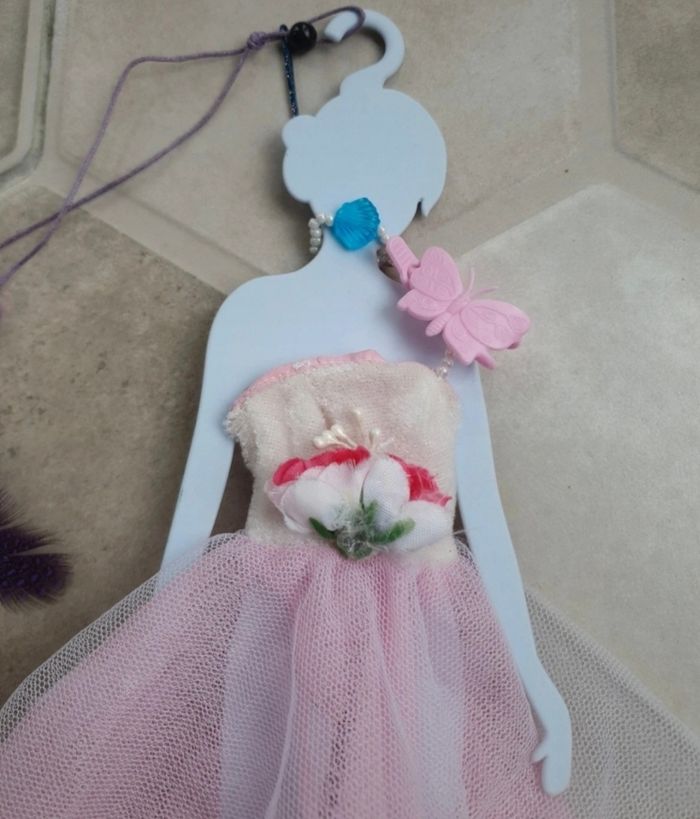 Tenue de soirée Barbie 🌸 - photo numéro 2