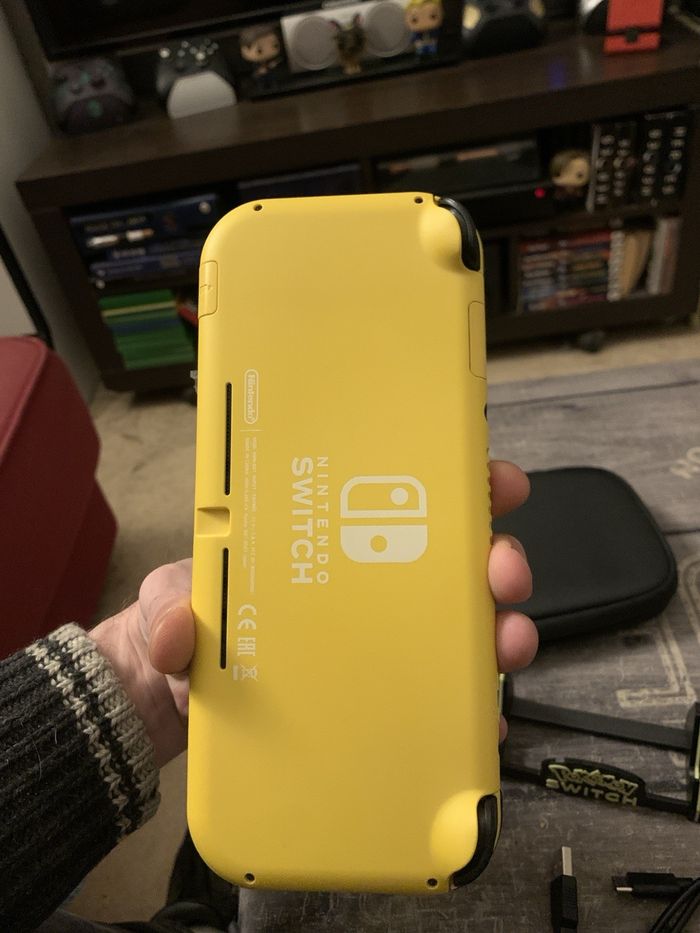 NINTENDO SWITCH LITE Jaune Optimisé 128Go - photo numéro 6