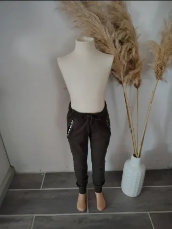 Pantalon garçon 🧑 10 ans