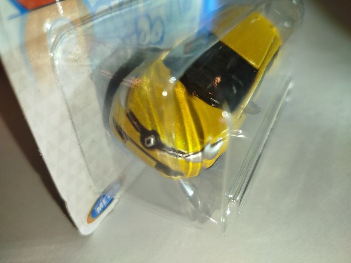 Burago 1/64 Renault Clio - photo numéro 6