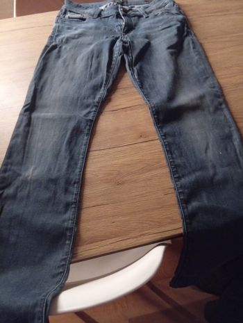 Jean Guess produit original 