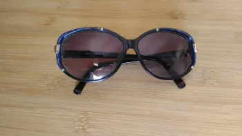 Paire lunette de soleil Nina Ricci Paris
