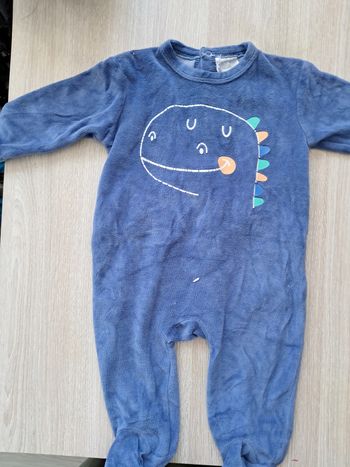 Lot 8 pyjamas de 6 mois 