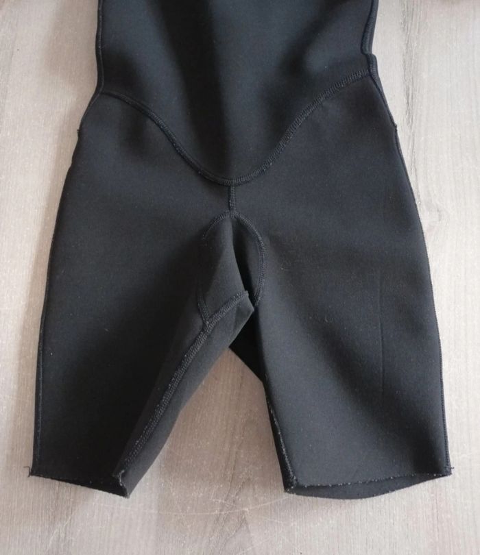 Combinaison de plongée - photo numéro 2