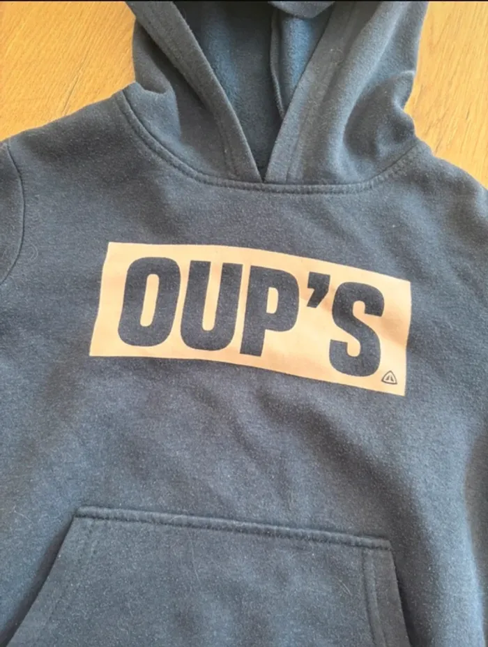 Sweat à capuche fille 8 ans - photo numéro 2