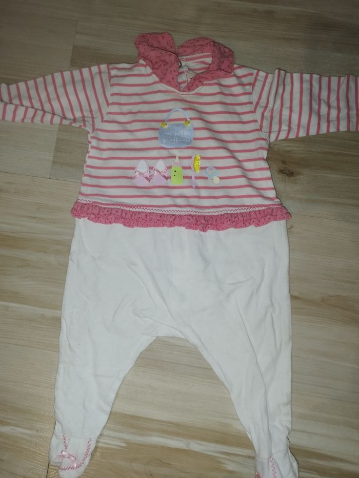 Vêtements fille 1 mois - photo numéro 10