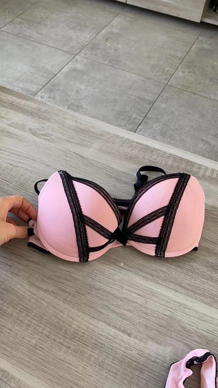 Soutien gorge undiz rose et noir