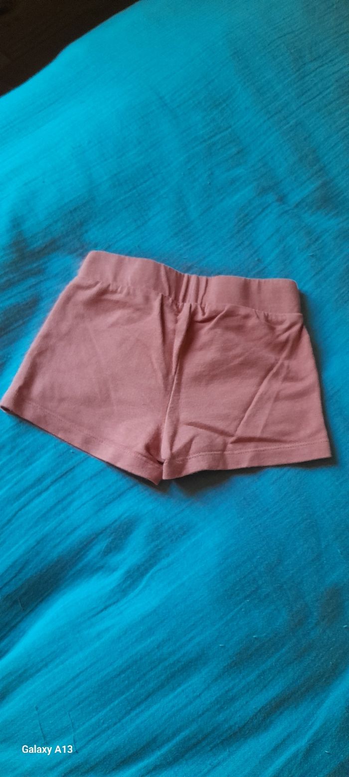 Short 2 ans - photo numéro 2