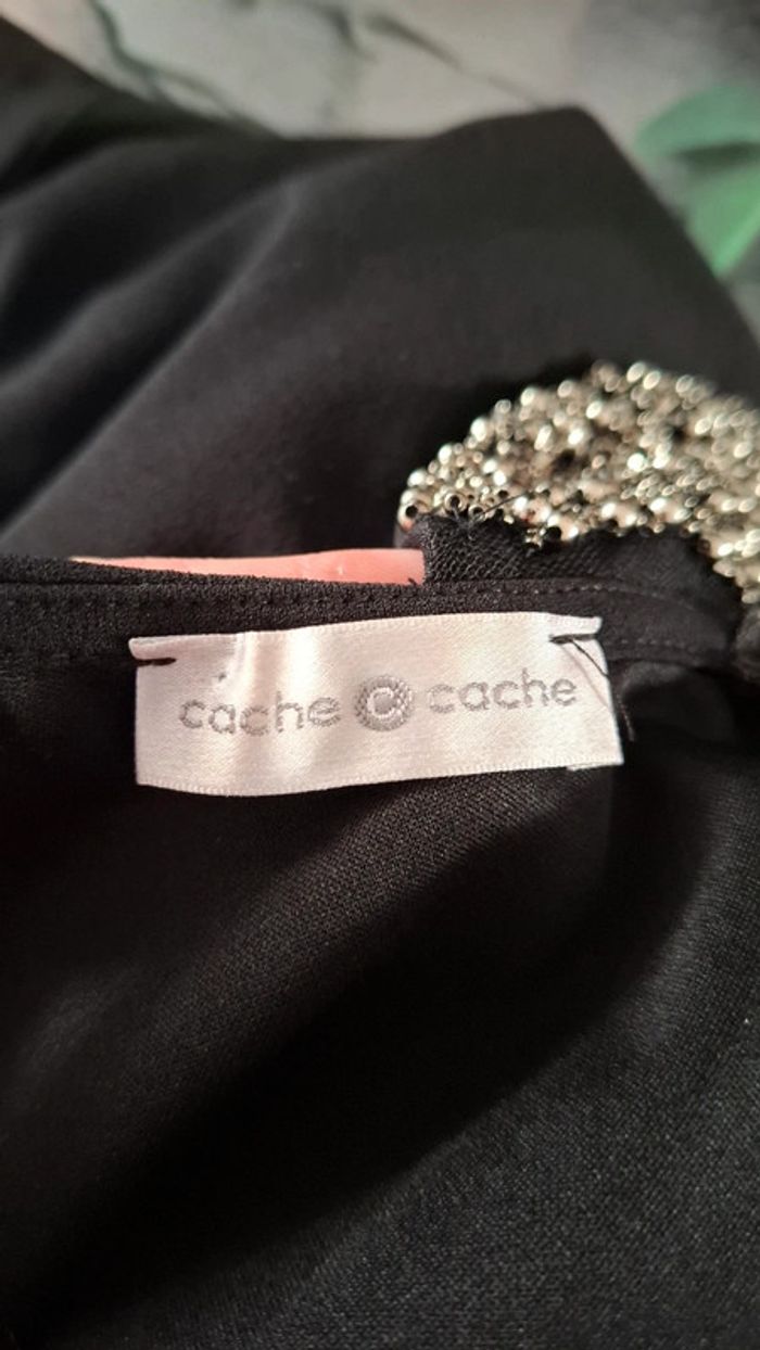 Robe noire chic col perles - photo numéro 15