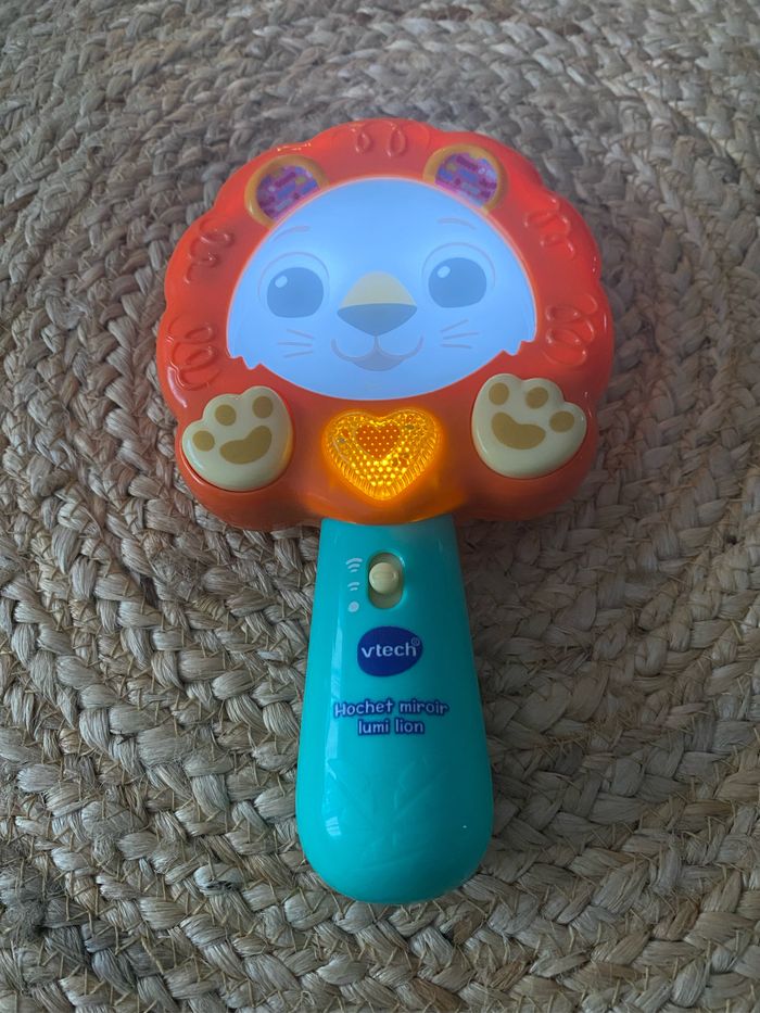 Hochet miroir « Lumi Lion » Vtech - photo numéro 2