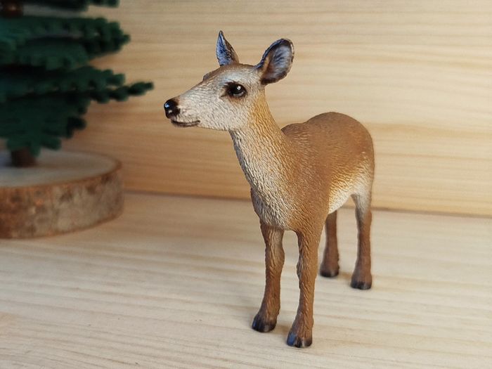 Schleich biche Figurine Animal de la forêt