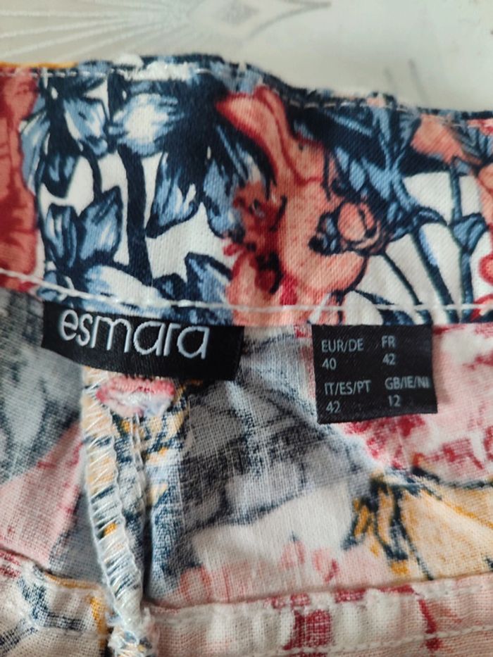 Short fleuri taille haute - photo numéro 3