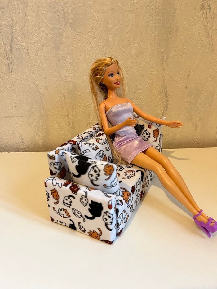 Canapé / meuble pour barbie Neuf - photo numéro 6