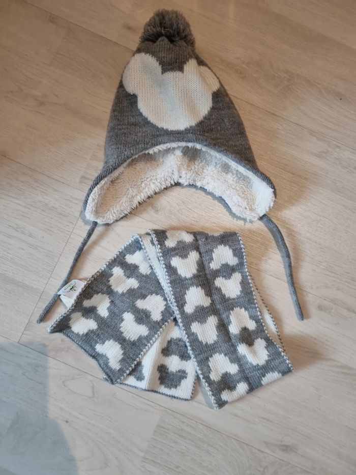 Bonnet echarpe taille 43cm 6 mois