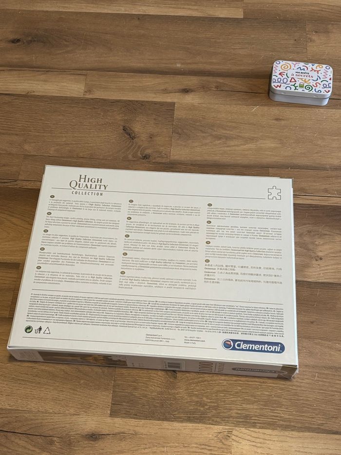 Je vend un puzzle 1000 pièces neuf - photo numéro 2
