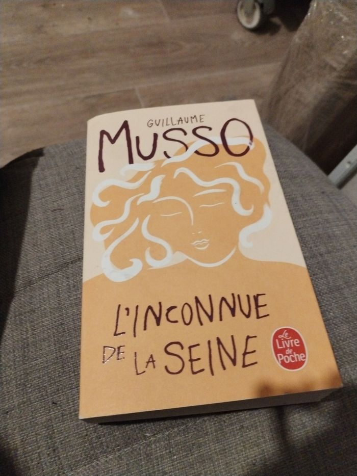 L'inconnue de la Seine, Musso
