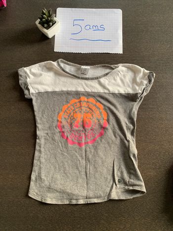 Tee-shirts manches courtes taille 5 ans