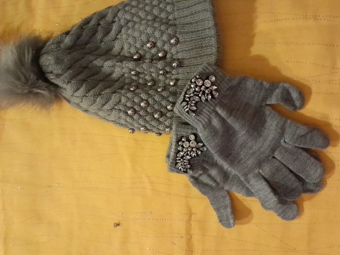 Gros lot Hiver Femme S Manteau + 2 écharpes + bonnet + pull assorti + gants - photo numéro 12