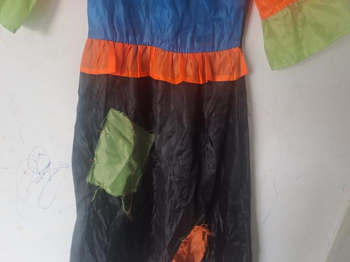Déguisement Robe de sorcière Taille 110cm (5ans) - photo numéro 4