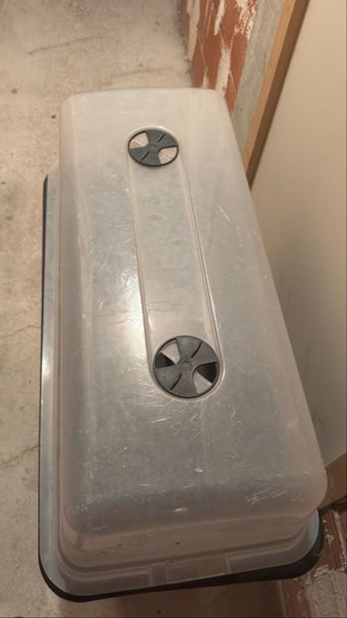 Jardinière d’occasion– prête pour une nouvelle vie verte 🌱 - photo numéro 2