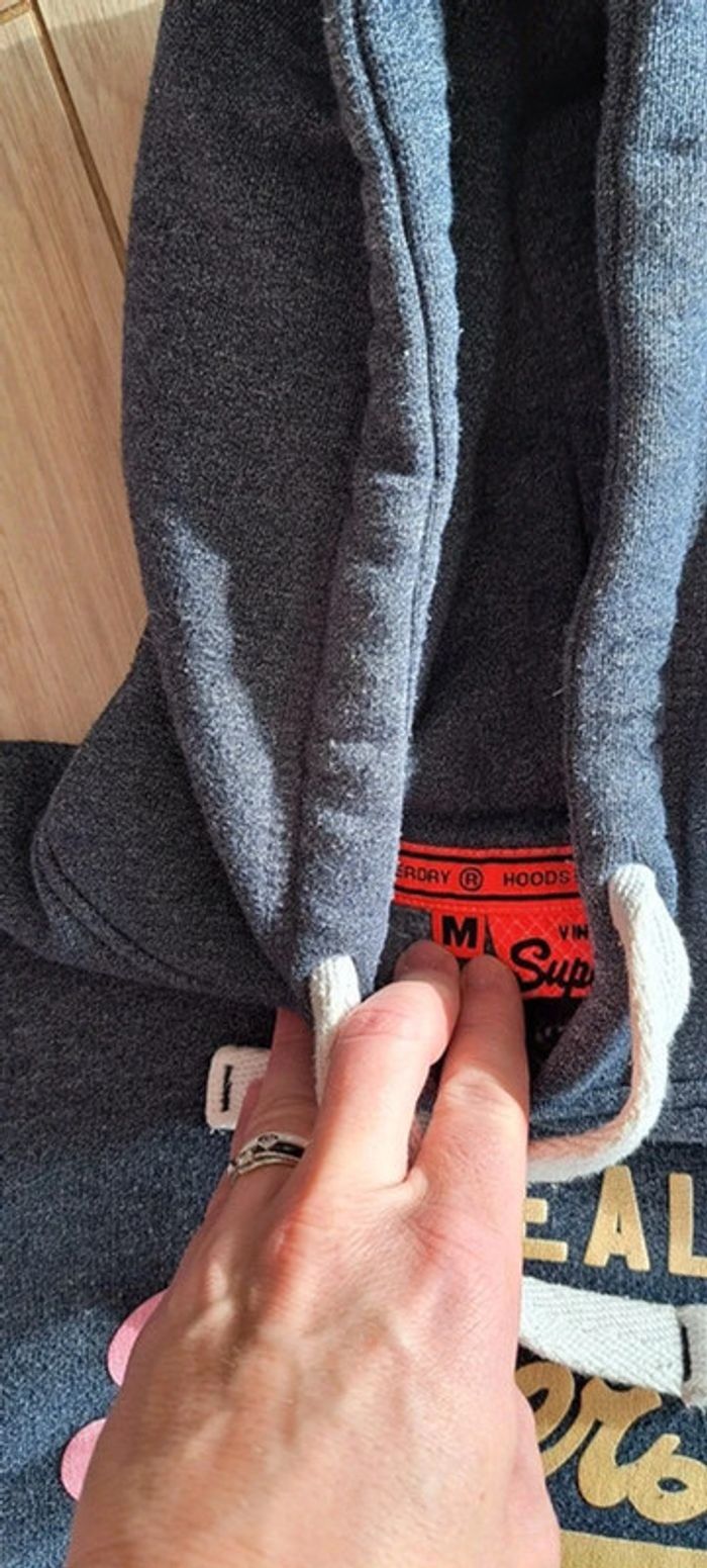 Sweat Superdry Taille M - photo numéro 4