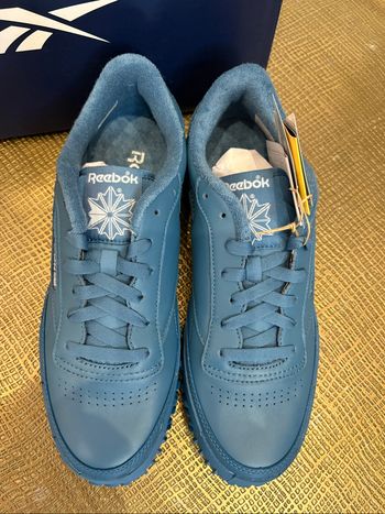 Reebok Vibram