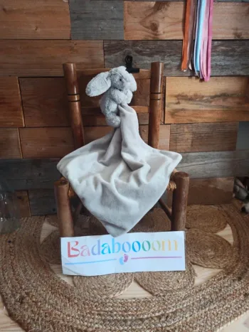 Doudou lapin gris jellycat tbe