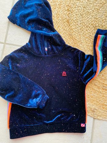 Pull à capuche fille paillette 4 ans