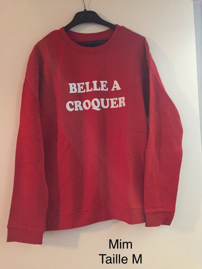 Sweat rouge « Belle à croquer » Kiabi Taille M