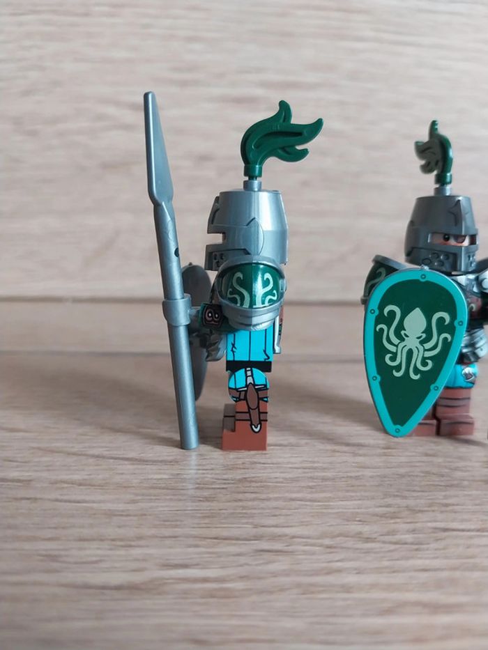 Figurines type lego 2 soldats chevaliers Pieuvres - photo numéro 4