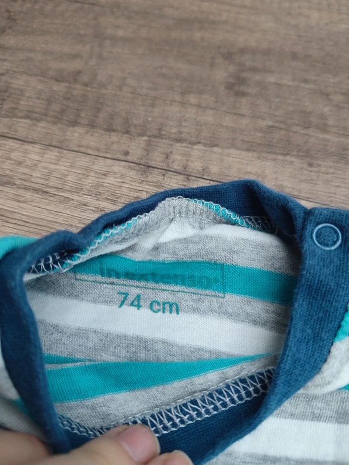 Salopette + teeshirts 12 mois - photo numéro 3