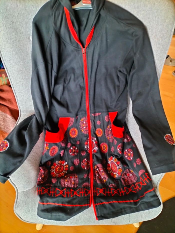 Veste mi longue à capuche
