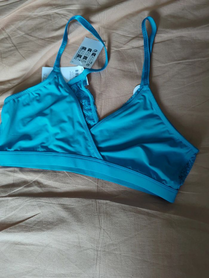 Brassière femme neuve - photo numéro 2