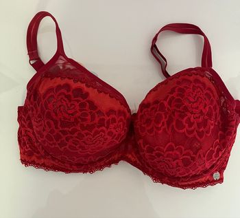 Soutien gorge rouge
