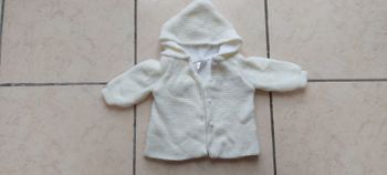 Gilet à capuche naissance
