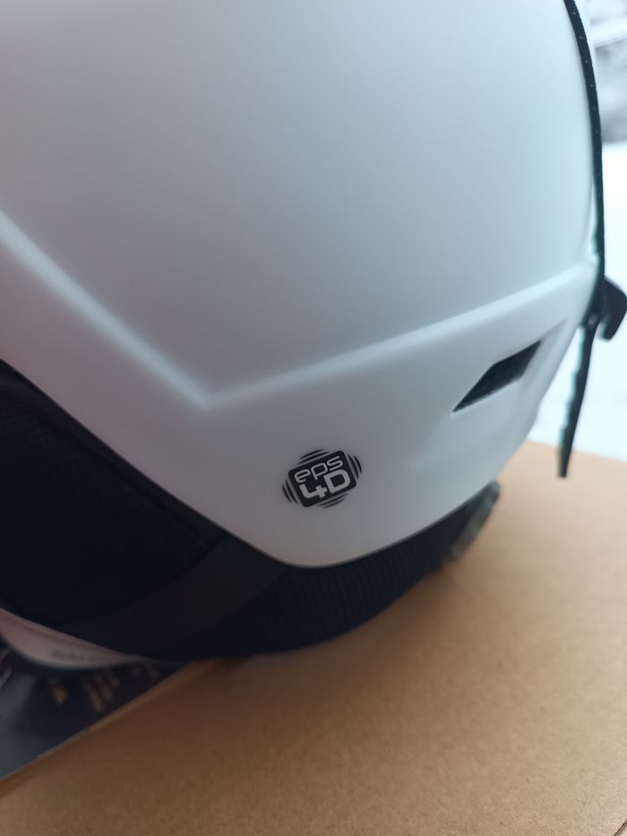 Casque de ski Salomon neuf - photo numéro 8