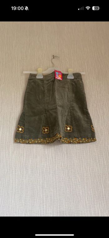 Jupe en velours verte 10 ans neuf